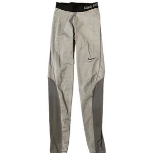 NIKE Pro Gray Double Toned 7/8 Leggings! Great condition